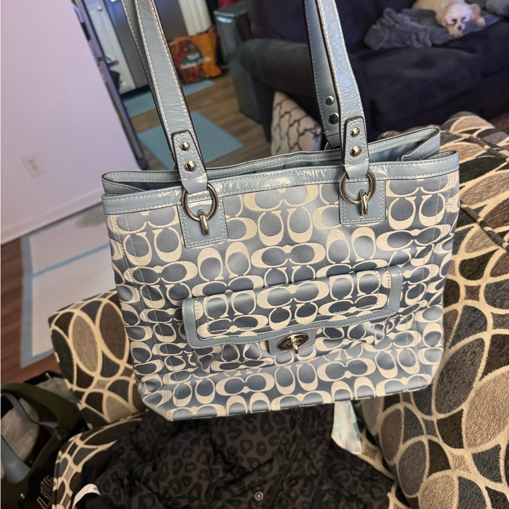 Coach Signature Canvas Tote Light Blue Turnlock Pocket Bag